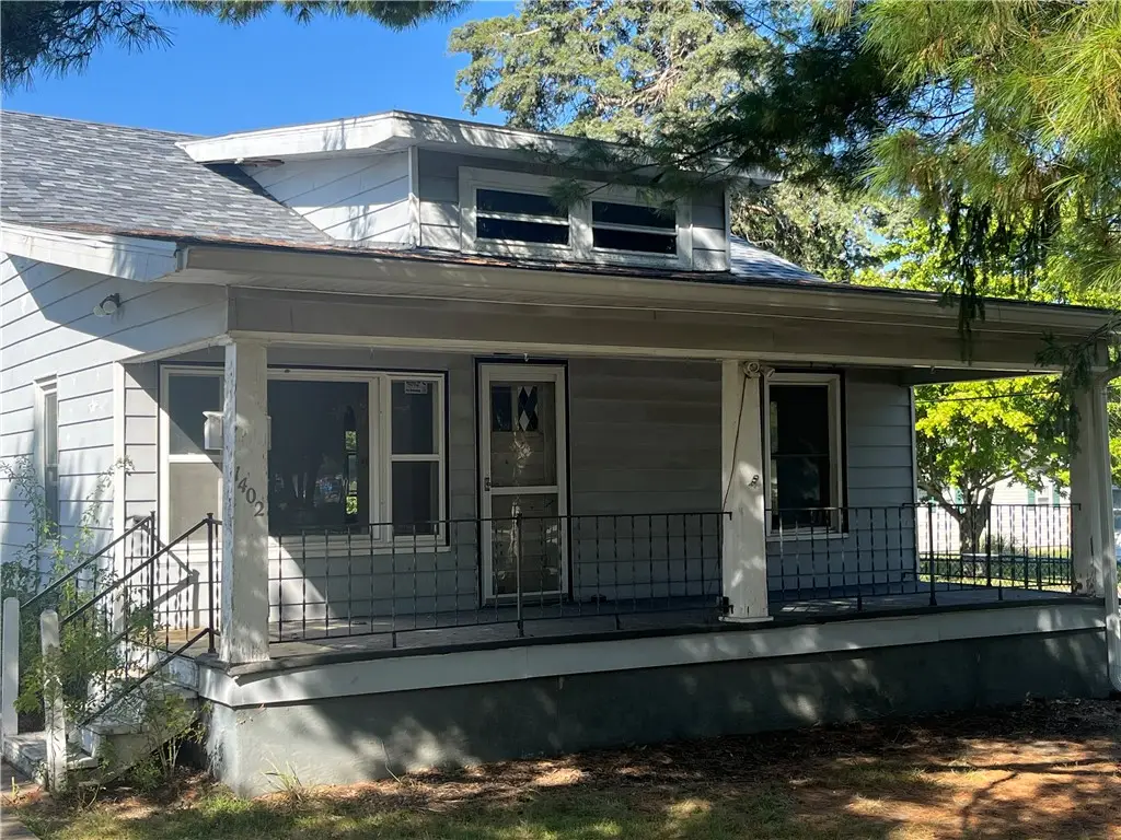 1402 14th Street, Charleston, IL 61920 - Image #1