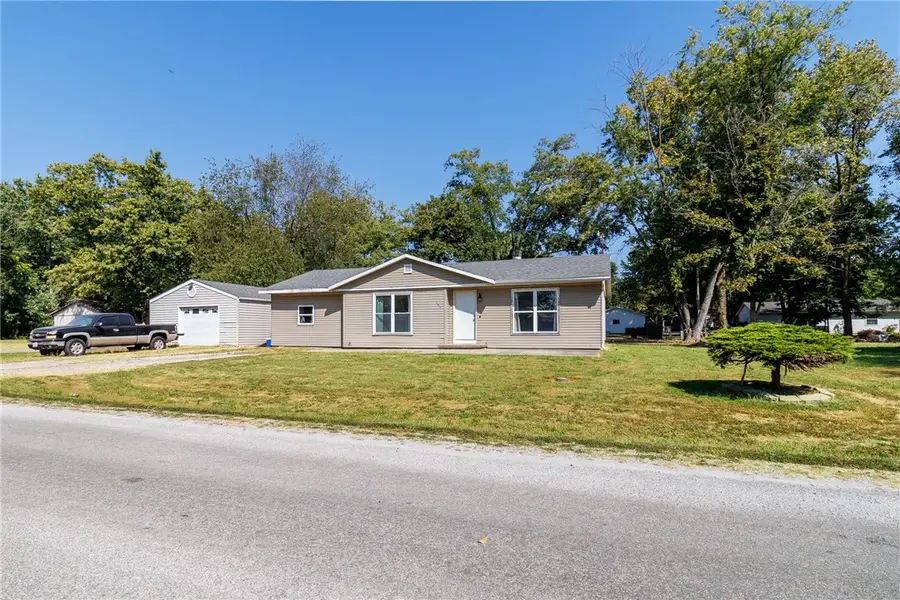 100 Chaparral Street, Watson, IL 62473 - Image #3