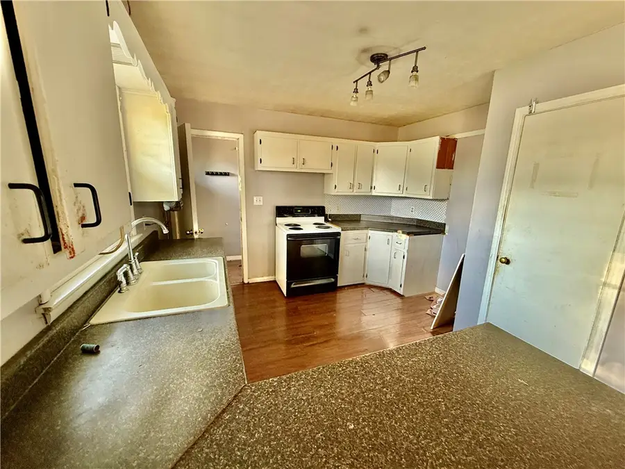 2125 Clearmont Avenue, Decatur, IL 62526 - Image #3