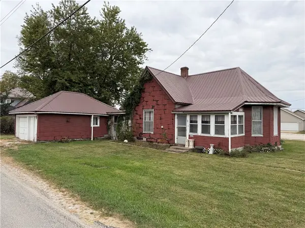 208 S Garfield Street, Oblong, IL 62449
