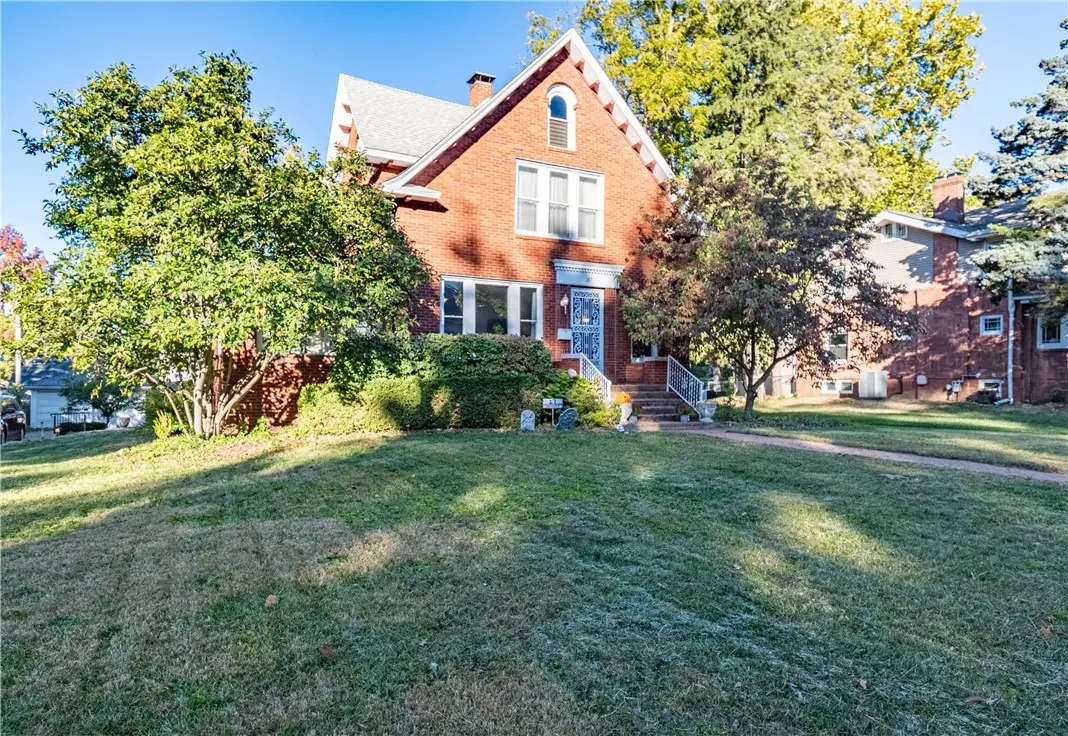 165 N Oakcrest Avenue, Decatur, IL 62522 - Image #1