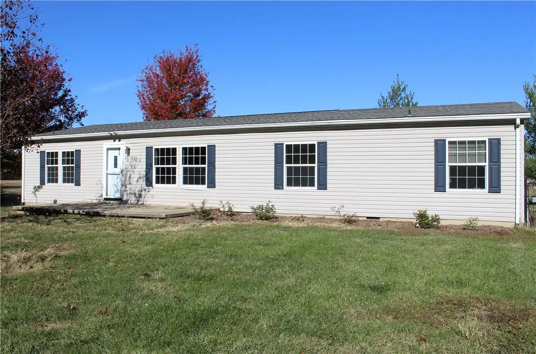 792 N 2145 East Road, Shelbyville, IL 62565 - Image #1