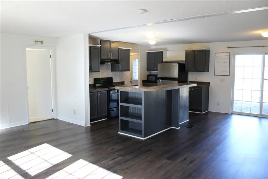 792 N 2145 East Road, Shelbyville, IL 62565 - Image #3