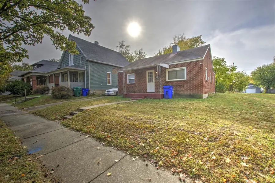 1329 E Main Street, Decatur, IL 62521 - Image #2