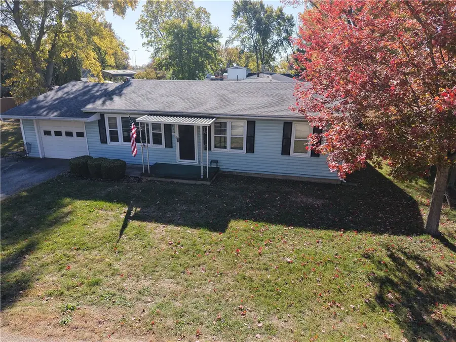 716 W Robinson Street, Bethany, IL 61914 - Image #3