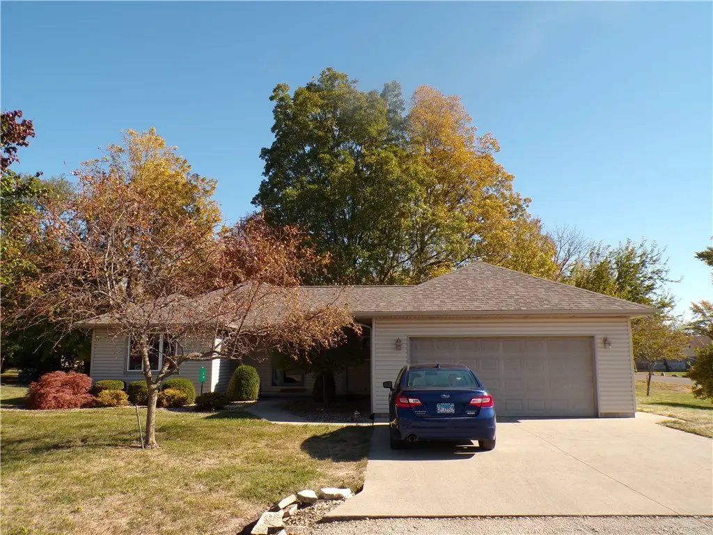 14 Seth Dunscomb Drive, Sullivan, IL 61951 - Image #1