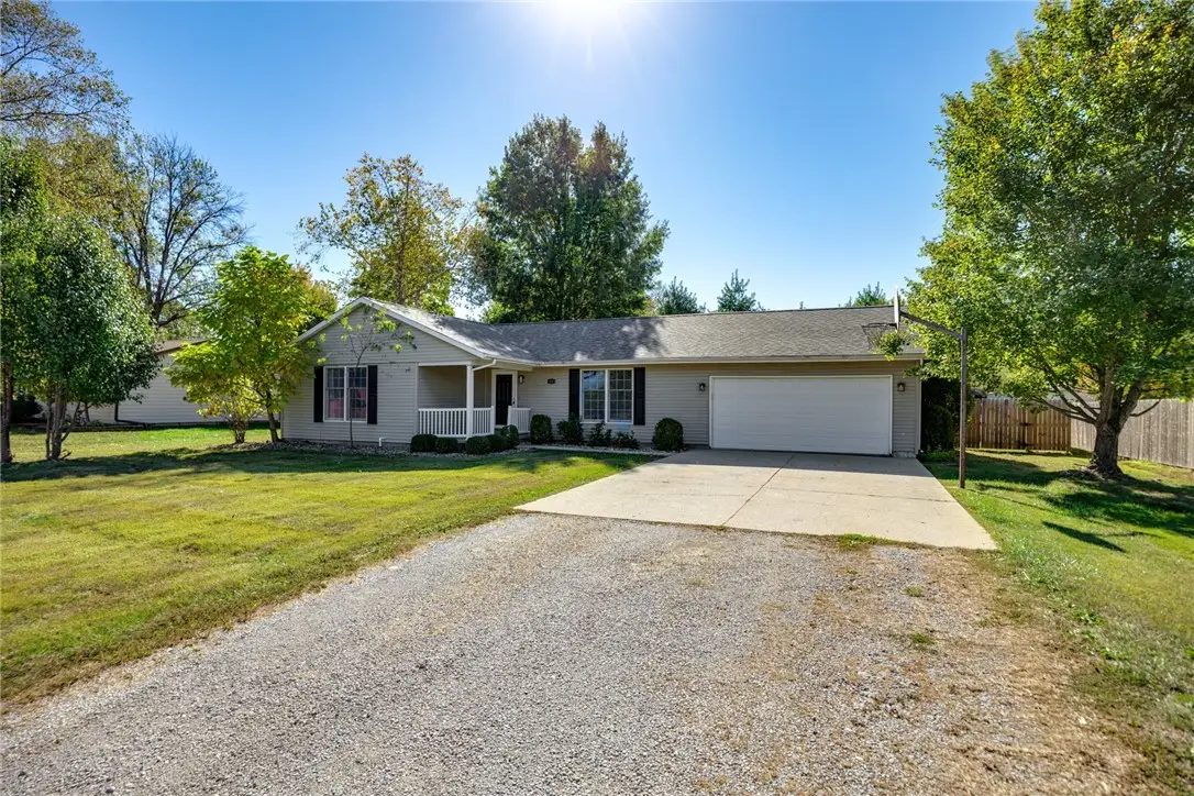 1005 Rickelman Avenue, Effingham, IL 62401 - Image #1