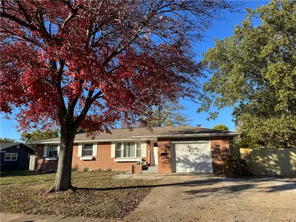 507 Taft Avenue, Charleston, IL 61920