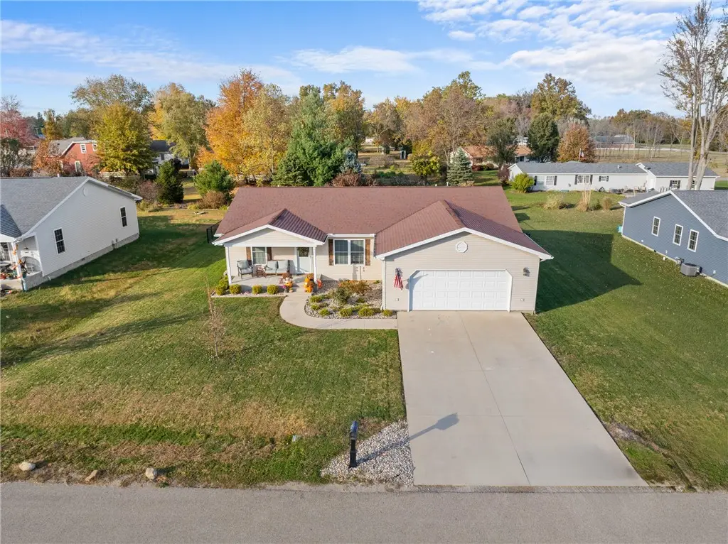 104 Thomas Drive, Marshall, IL 62441 - Image #1
