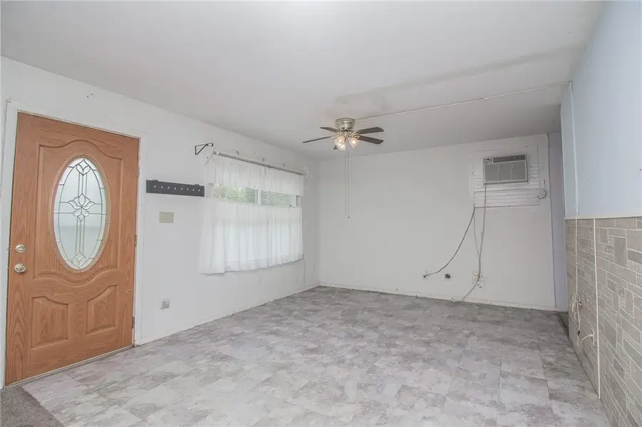 307 Illinois Avenue, Mattoon, IL 61938 - Image #2