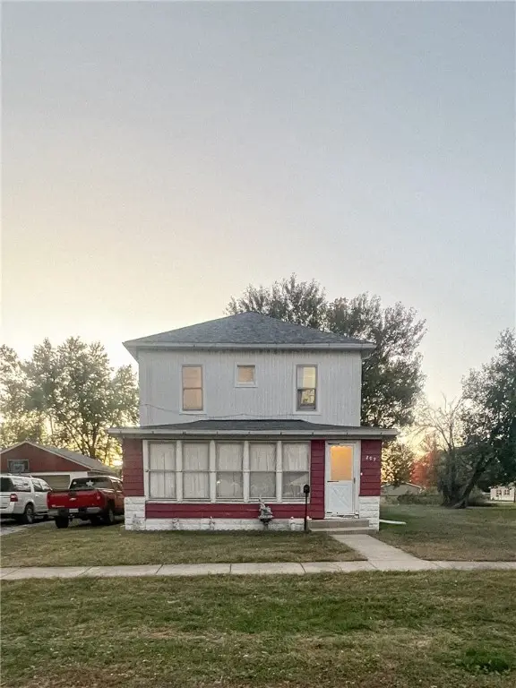 209 N Douglas Street, Litchfield, IL 62056 - Image #1