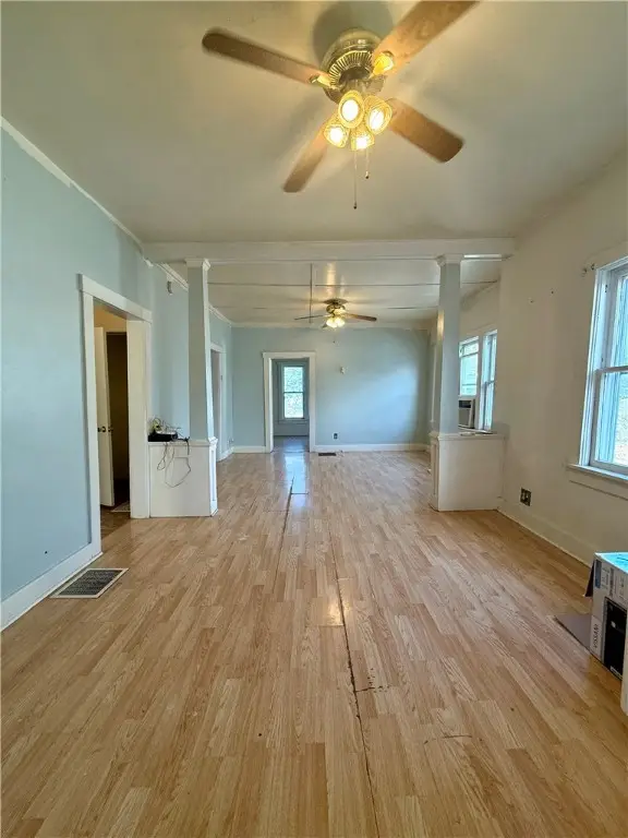 9 W Locust Avenue, Charleston, IL 61920 - Image #3