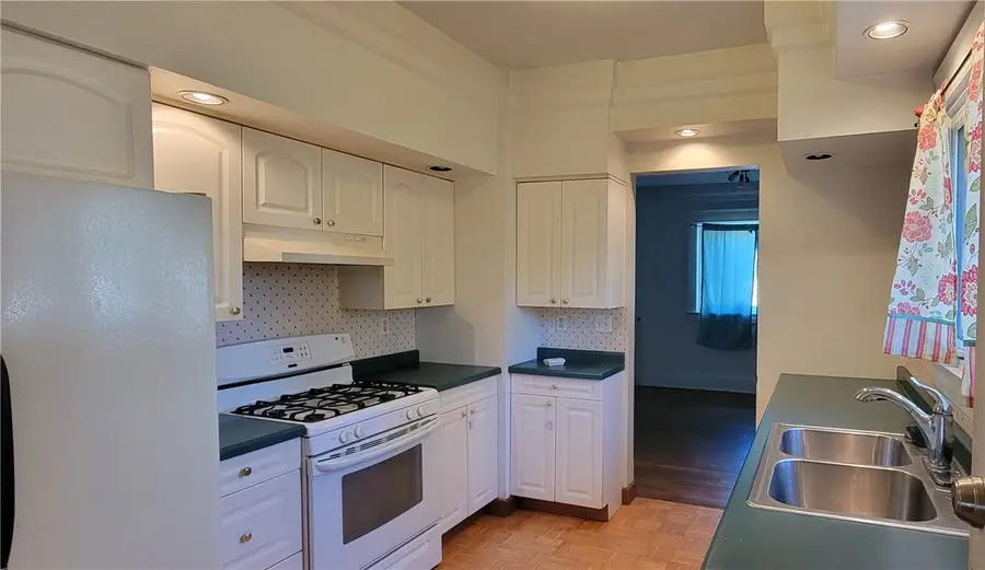 613 E 5th Street, Pana, IL 62557 - Image #3