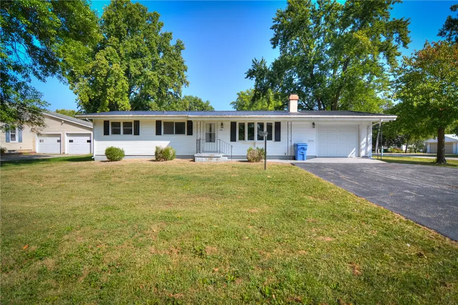 206 W Andrews Street, Macon, IL 62544 - Image #2