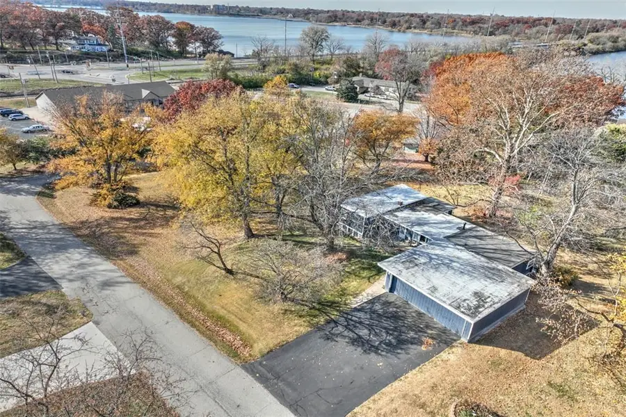 5 Fenton Drive, Decatur, IL 62521 - Image #3