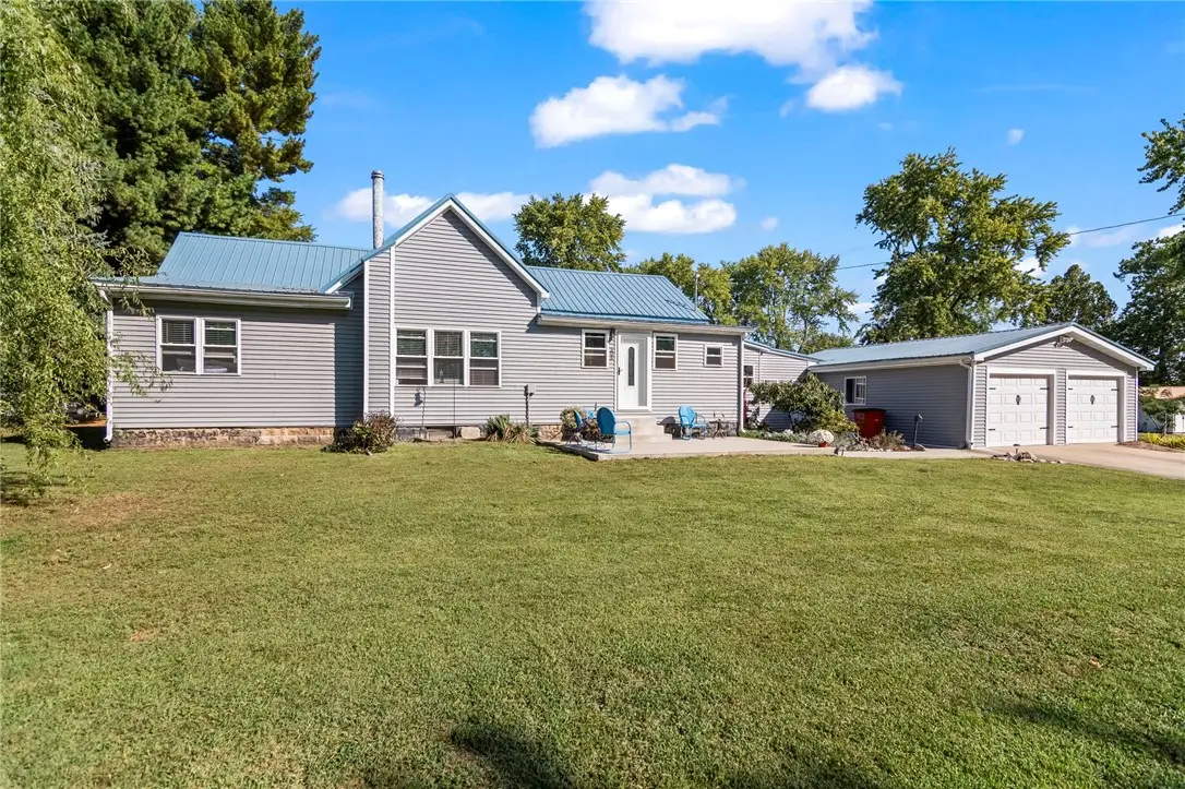 308 W Dayton Street, Tower Hill, IL 62571 - #1