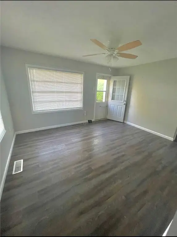 2320 E Olive Street, Decatur, IL 62526 - Image #2