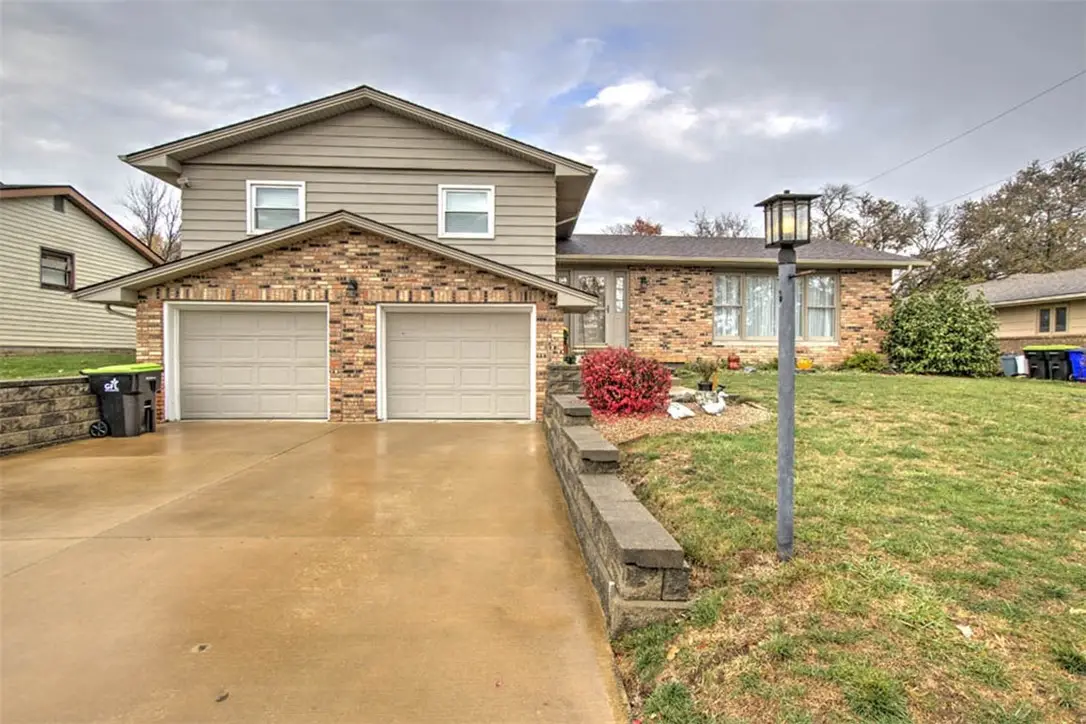 2440 Ivy Lane, Decatur, IL 62521 - Image #1