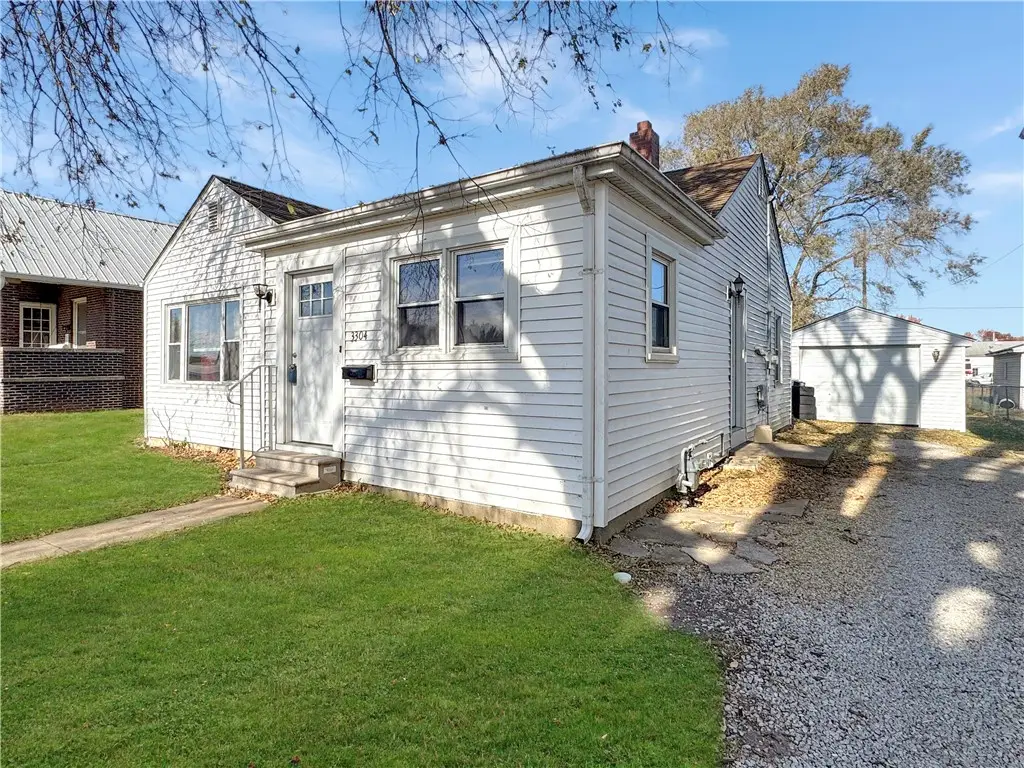 3304 Marion Avenue, Mattoon, IL 61938 - Image #1