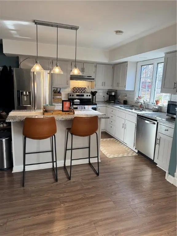 19 Hickory Drive, Paris, IL 61944 - Image #3