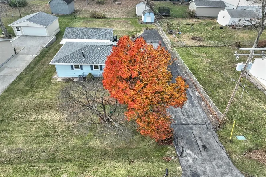 355 S Smith Street, Forsyth, IL 62535 - Image #3