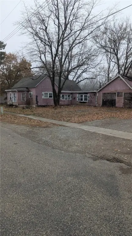 309 E Charleston Road, Ashmore, IL 61912