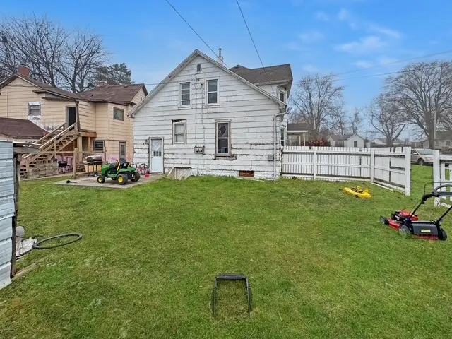 2301 Charleston Avenue, Mattoon, IL 61938 - Image #2