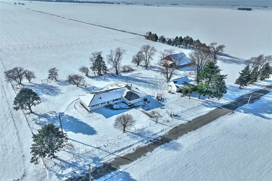 107 Cr 2300n Road, Dalton City, IL 61925 - Image #2