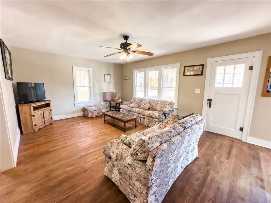 407 N Cross Street, Robinson, IL 62454 - Image #3