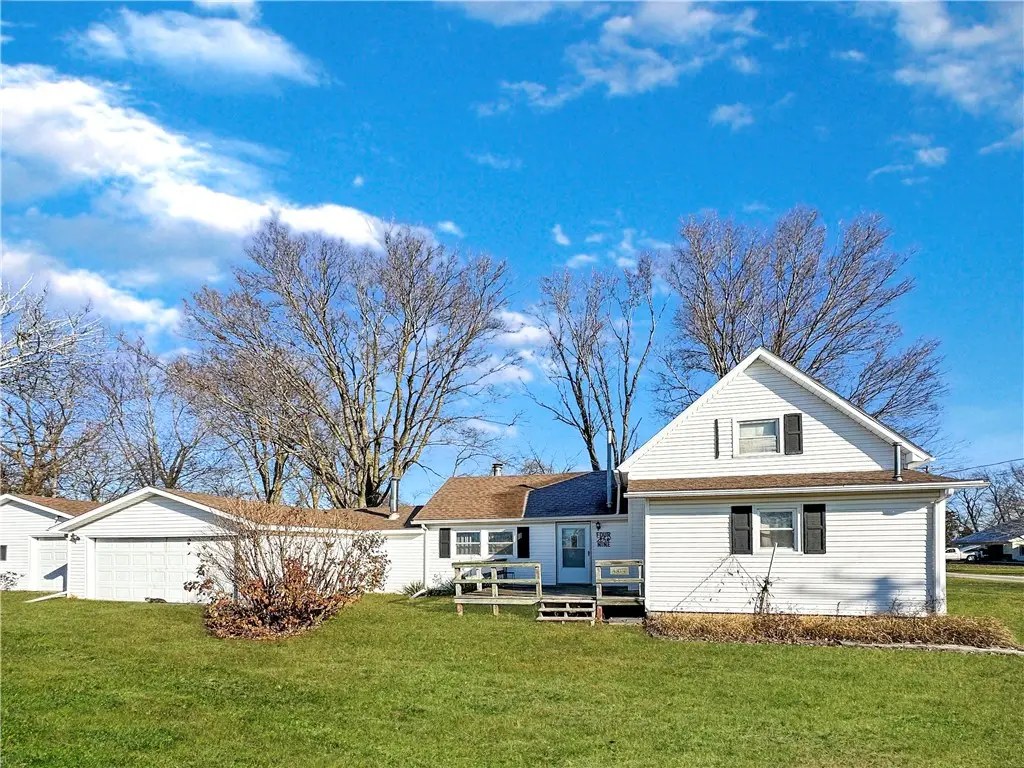 409 6th Street, Hindsboro, IL 61930 - Image #1