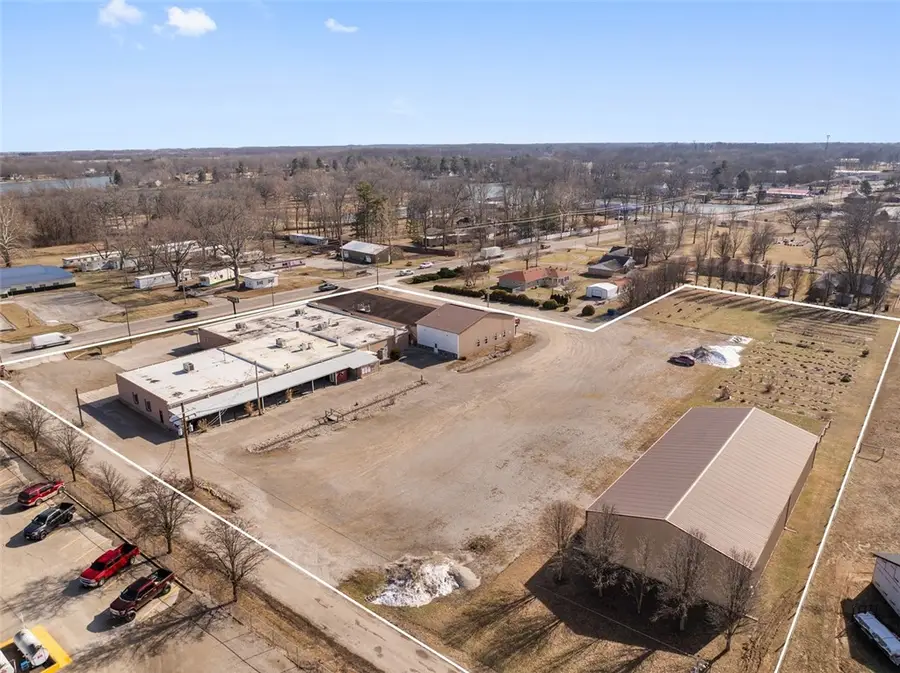 1249 N Main Street, Paris, IL 61944 - Image #2