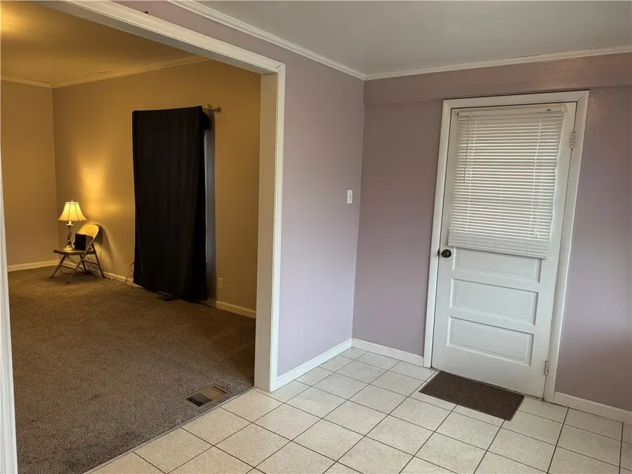 29 Jackson Avenue, Charleston, IL 61920 - Image #3