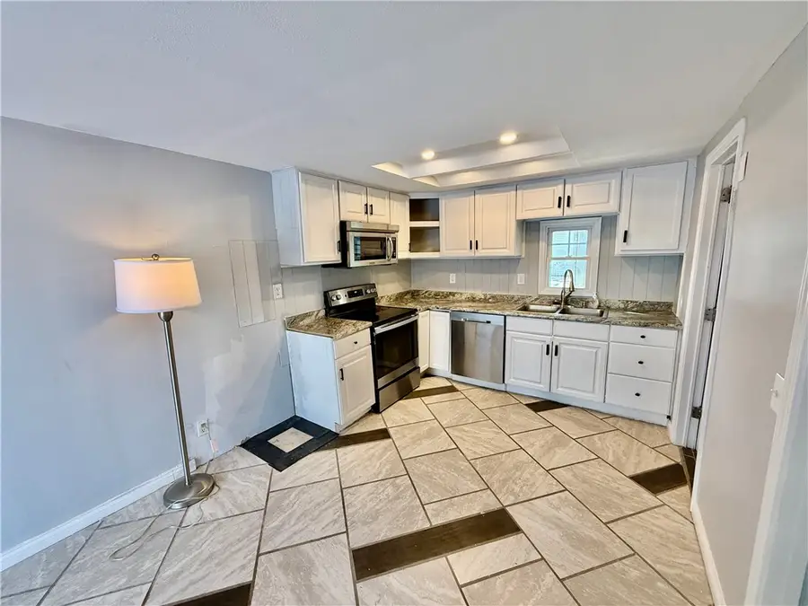 1484 E Clay Street, Decatur, IL 62521 - #3