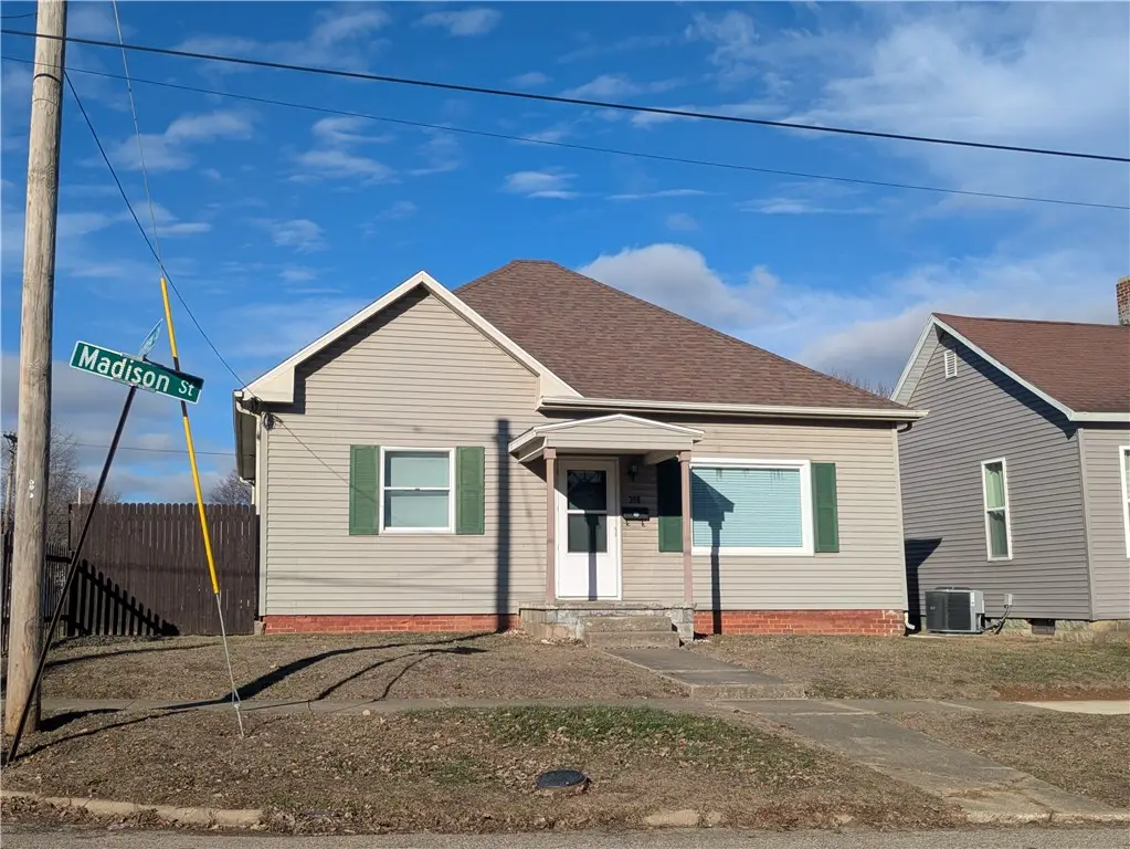309 E Madison Street, Paris, IL 61944 - #1