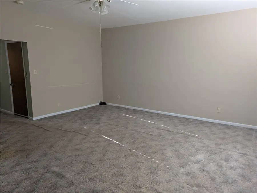 309 E Madison Street, Paris, IL 61944 - #3