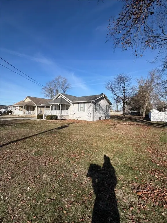 310 Kagay Avenue, Effingham, IL 62401 - Image #2