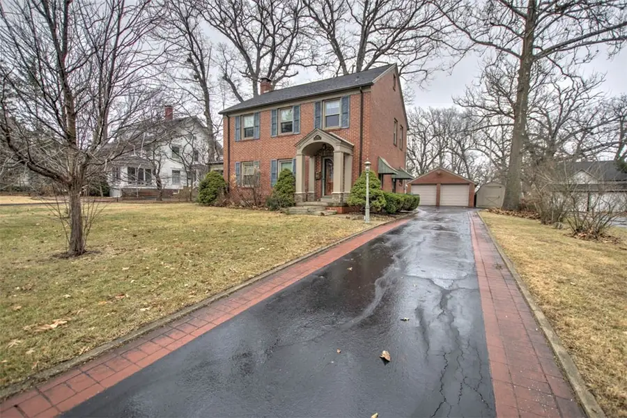 160 N Oakcrest Avenue, Decatur, IL 62522 - Image #2