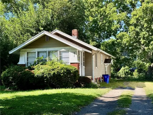 936 E Moore Street, Decatur, IL 62521