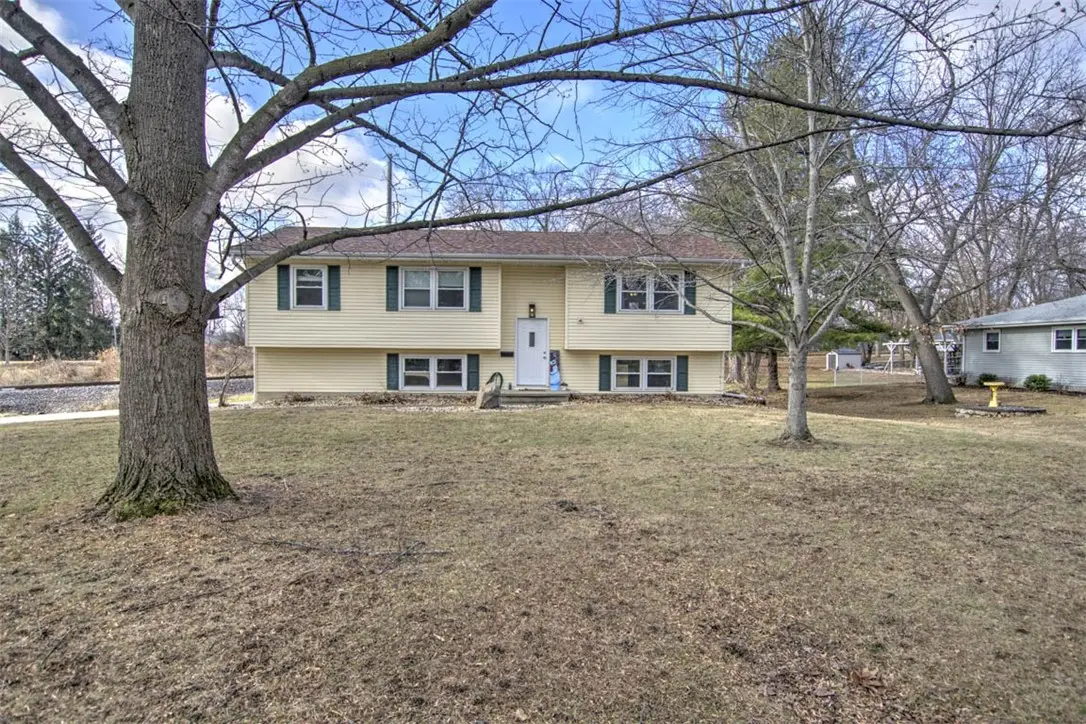 2825 Fairview Avenue, Decatur, IL 62526 - Image #1