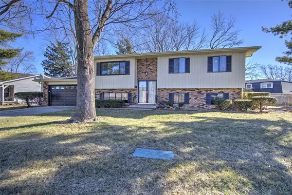 920 W Karen Drive, Decatur, IL 62526