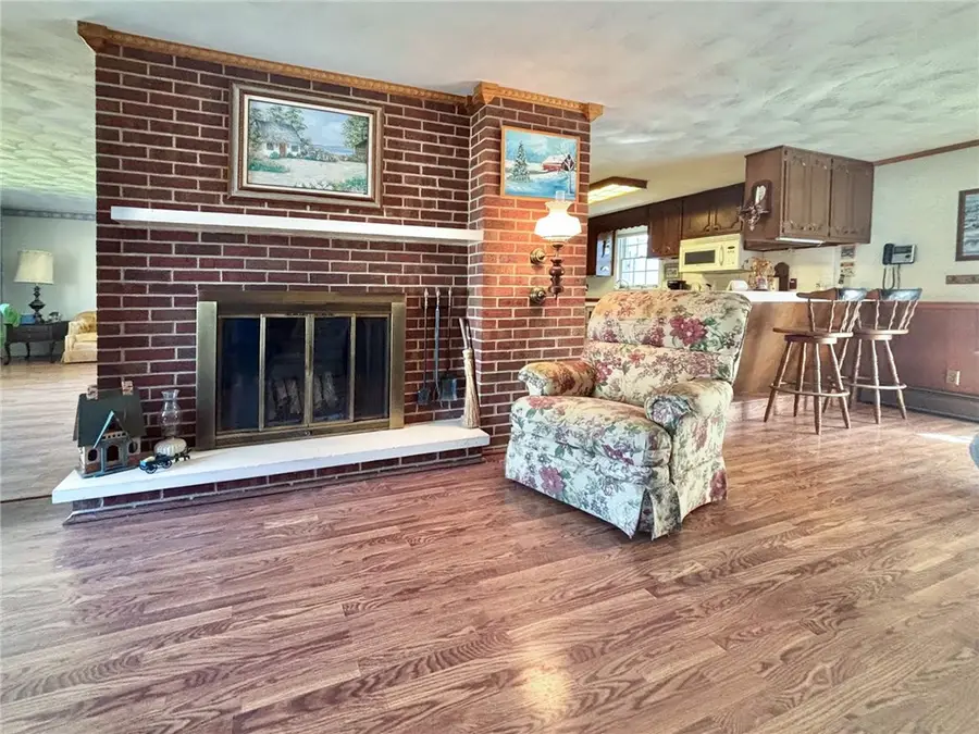 501 E Elizabeth Street, Greenup, IL 62428 - #3