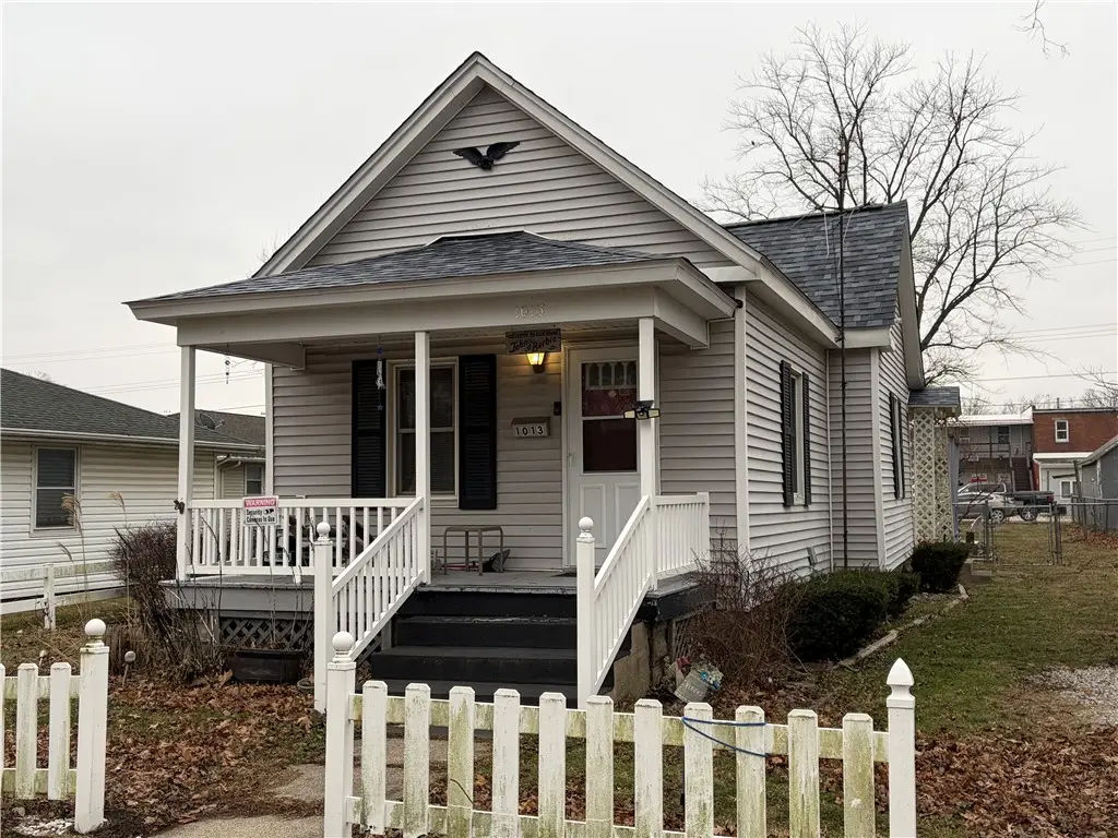 1013 Broadway Avenue, Windsor, IL 61957 - Image #1