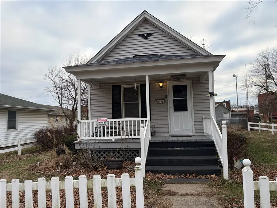 1013 Broadway Avenue, Windsor, IL 61957 - Image #2