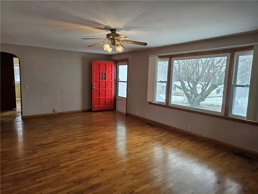 104 E Ohio Street, Greenup, IL 62428 - Image #2