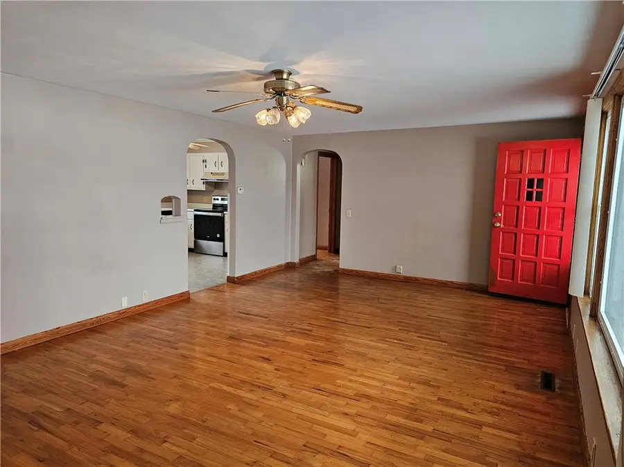 104 E Ohio Street, Greenup, IL 62428 - Image #3