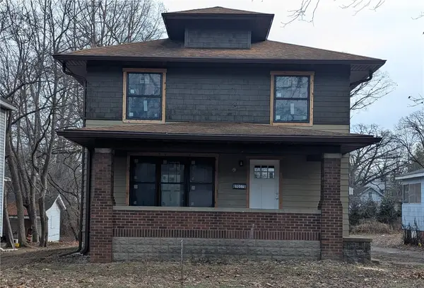 1057 7th Street, Charleston, IL 61920