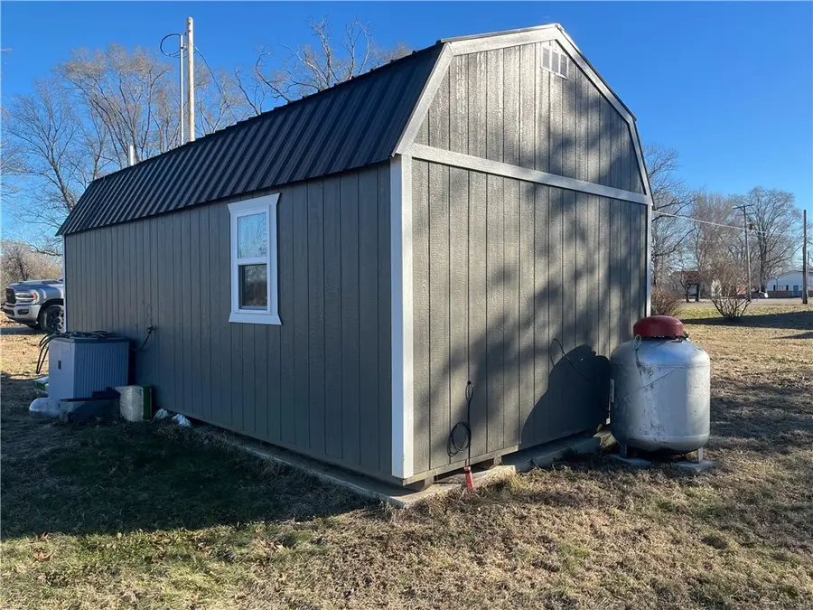 115 W Walnut Street, West Union, IL 62477 - Image #2