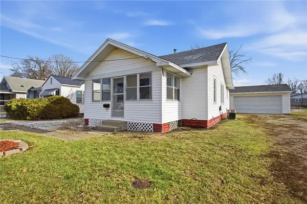 720 S 25th Street, Mattoon, IL 61938