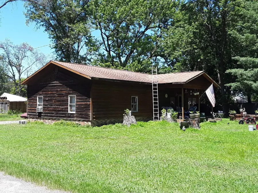 207 E 13th Street, Sandoval, IL 62882 - Image #2