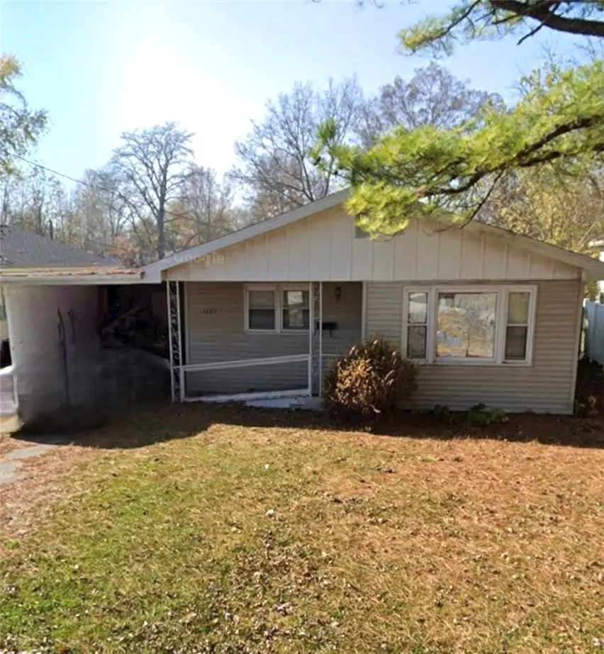 1307 S 3rd Street, Effingham, IL 62401 - Image #1